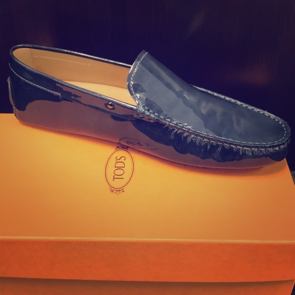TODS MENS GOMMINI DRIVING SHOES IN LEATHER